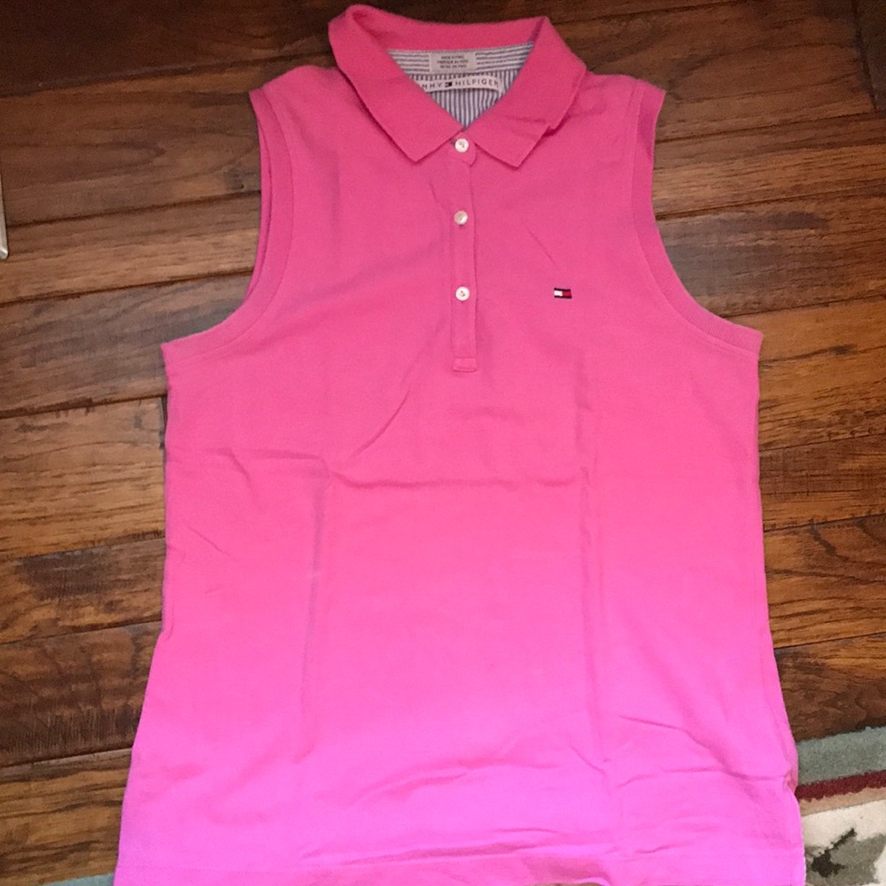Collared Tommy Hilfiger sleeveless shirt